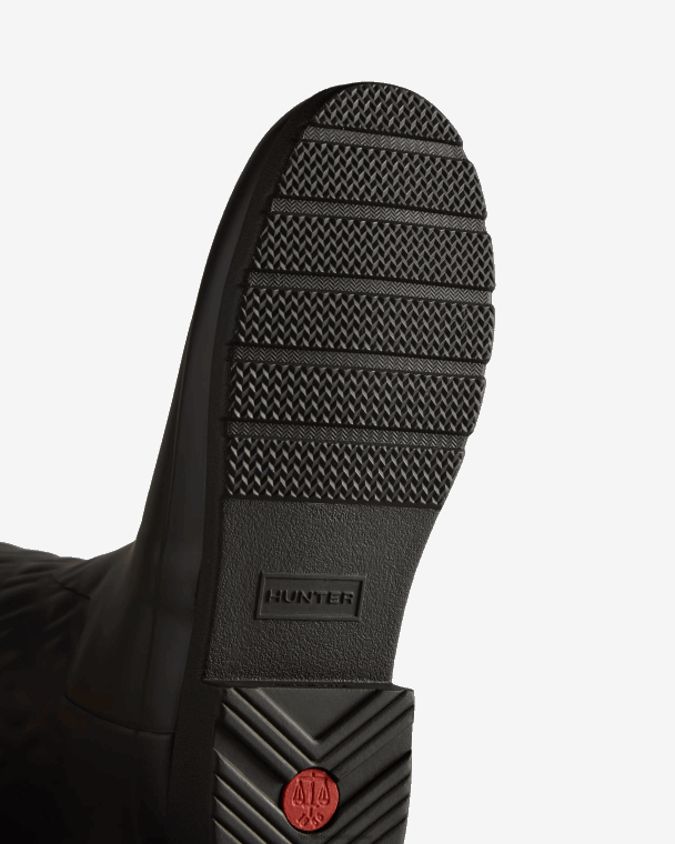 X226V197 verfijnde slim fit verticaal gewatteerde hoge regenlaarzen vrouwen Hunter zwart