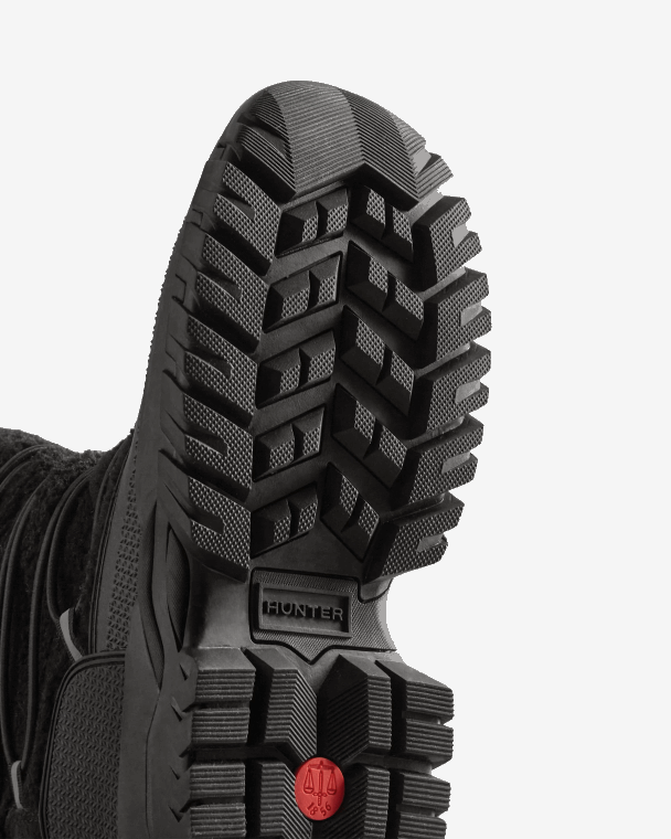 X226V208 Wanderer Vegan Shearling geïsoleerde hoge snowboots vrouwen Hunter zwart